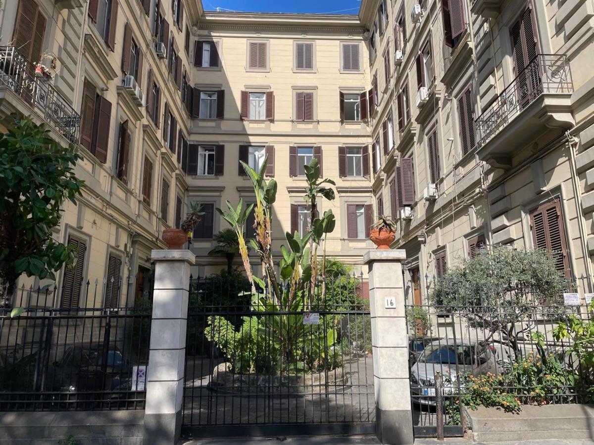 Hotel Gramsci 16 Nápoles Exterior foto